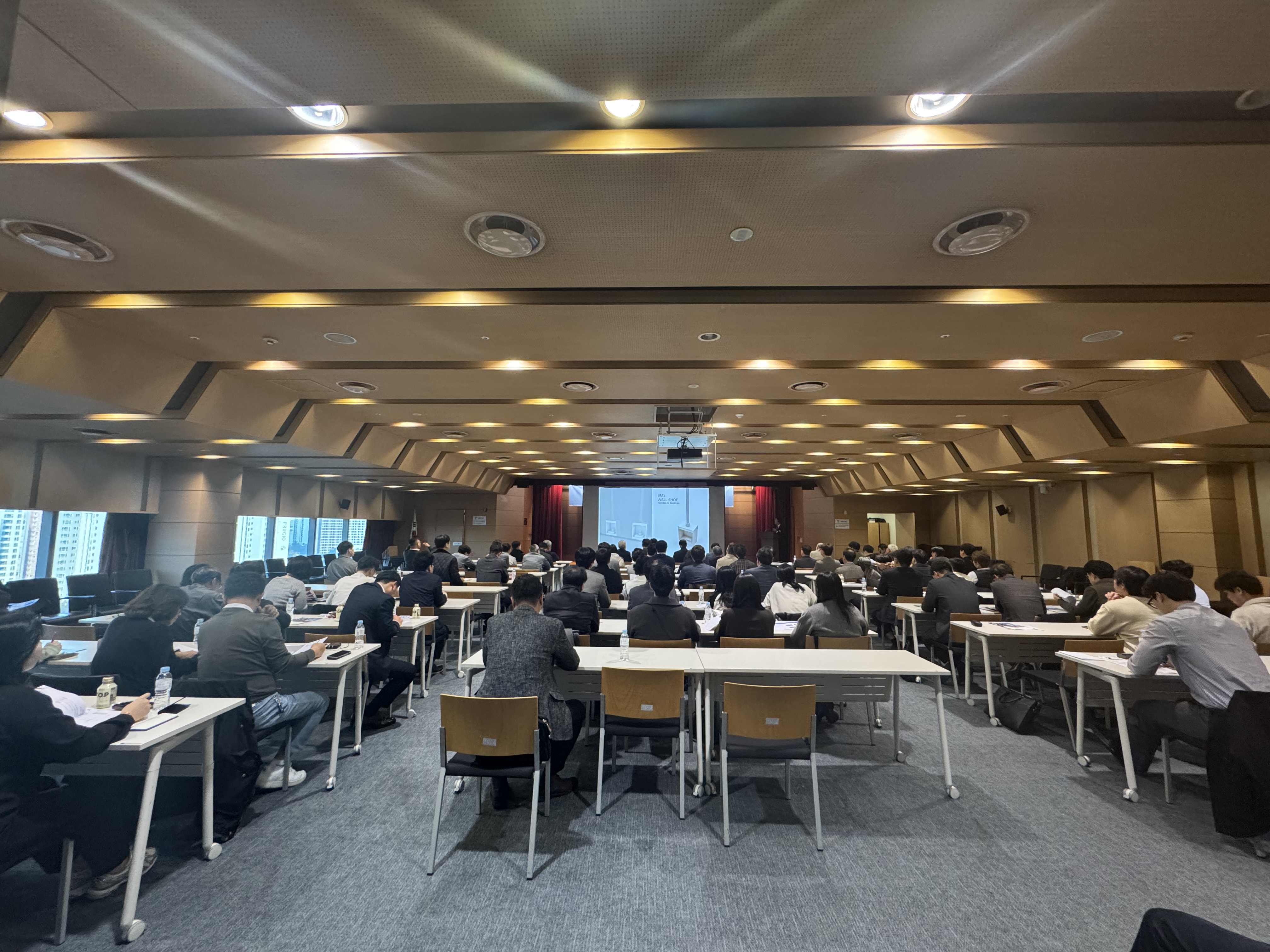 4208a161bc8a30c782c251f00cca5796_1762497033_2992.jpg 4208a161bc8a30c782c251f00cca5796_1762497033_2992.jpg